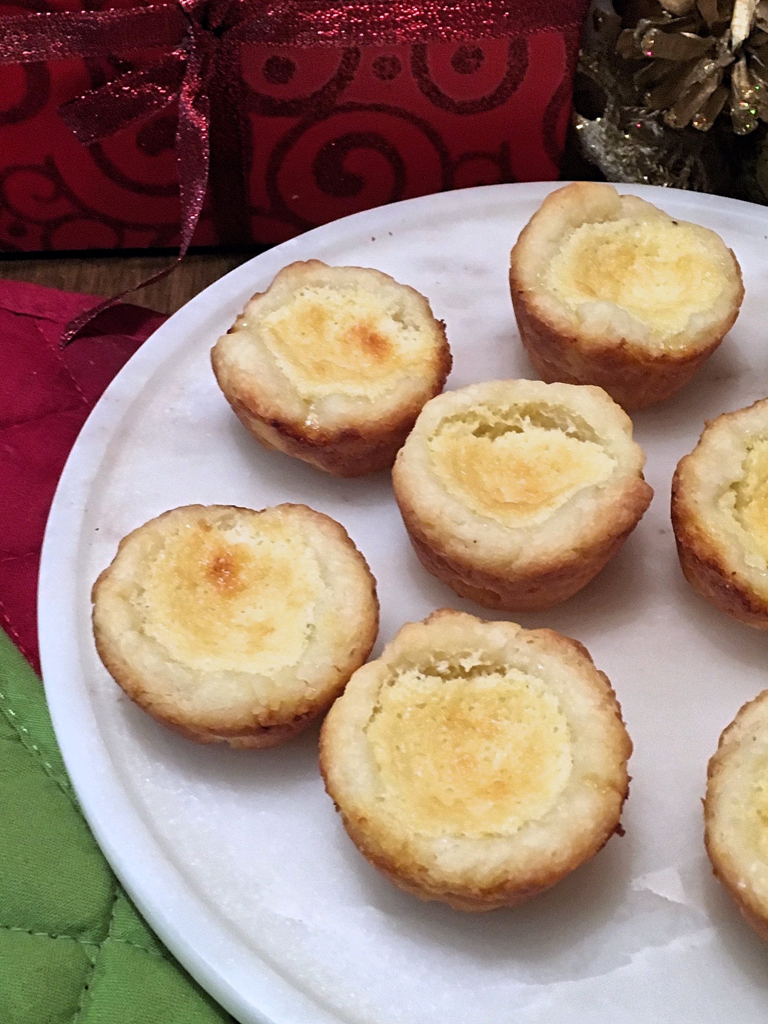 Lemon Sponge Tassies #ChristmasCookies - Cindy's Recipes and Writings